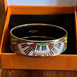 Hermes "Point D'orgue" wide enamel bangle